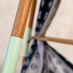 Premium Shooting Set Anker Dunkelblau, Bio-Schurwolle + Tripod Matt Salbeigrün, Eiche Geölt -Kinderwelt Angebote Store premium shooting set anker grau bio schurwolle eiche geoelt tuerklammer matt weiss 1 25