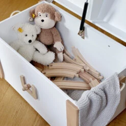 Spielzeugtruhe Aus Holz In Weiß Und Natur -Kinderwelt Angebote Store spielzeugtruhe aus holz in weiss und natur 7